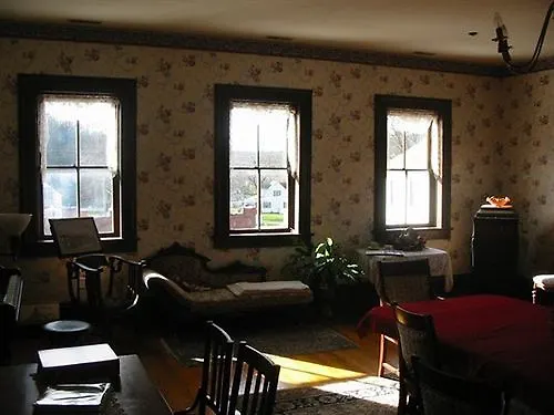 Corner George (adults Only) 2*